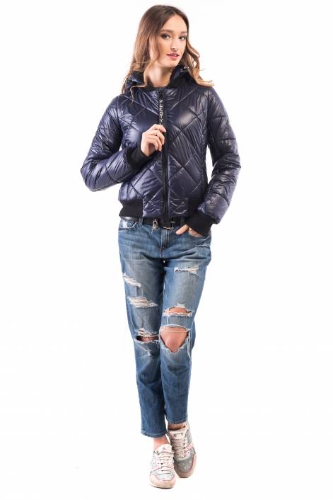 Fashionable quilted jacket 1810