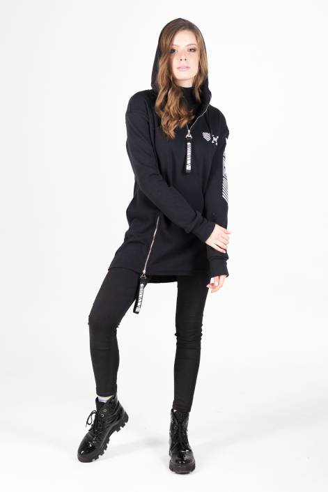 Stylish elongated hoodie