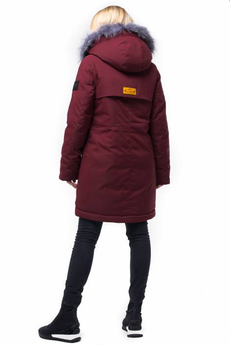 Parka down jacket of medium length with fringe of natural fur № 1849