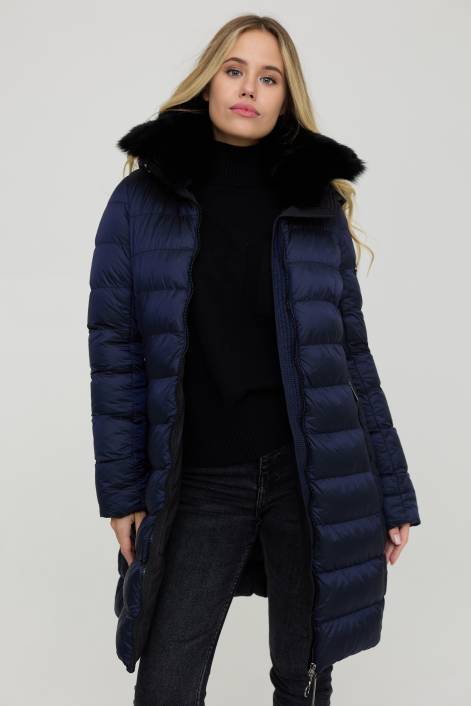 Ультрамодний пуховик довжиною вище коліна №3850 з натуральним коміром з хутра песця
